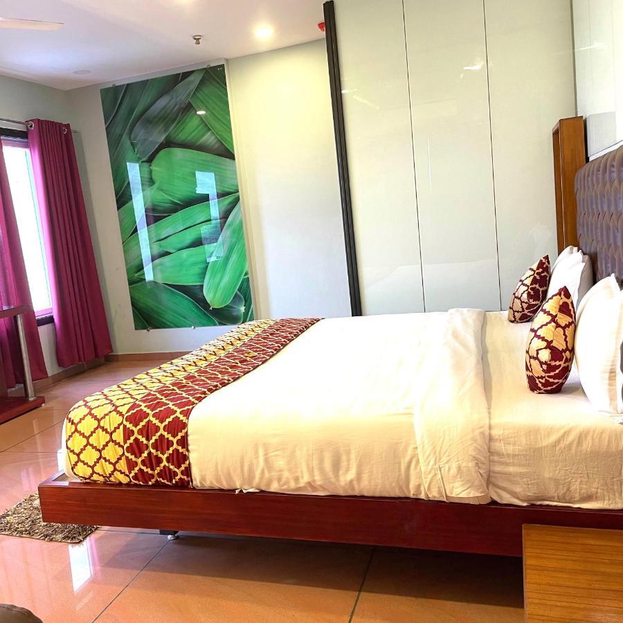 Hotel Airport Kk Nagpur Eksteriør billede